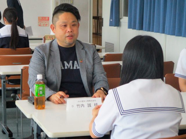 安城学園高等学校３年生(約190名)の社会人講座にてゲストアドバイザーを務めました。